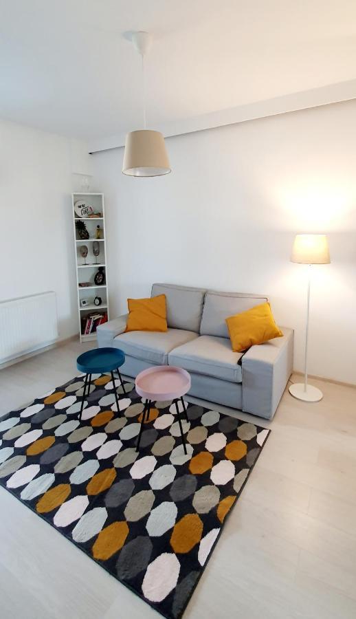 New Cozy Apartment 3 Min To Subway 24H/7 Self Check-In Popesti-Leordeni Exterior photo