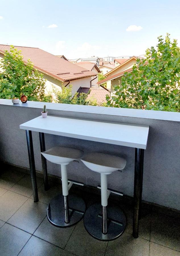 New Cozy Apartment 3 Min To Subway 24H/7 Self Check-In Popesti-Leordeni Exterior photo